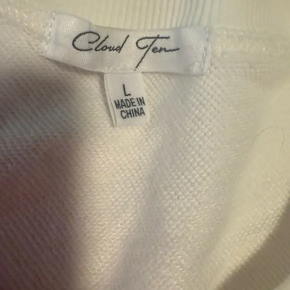 White Cream Crop Long Sleeve Sweatshirt with Pearl and Tulle Sleeves Large - Picture 6 of 7